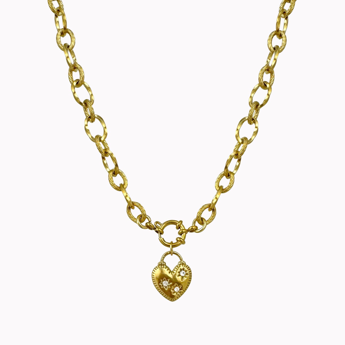 Gouden schakel ketting hart bedel met steentjes