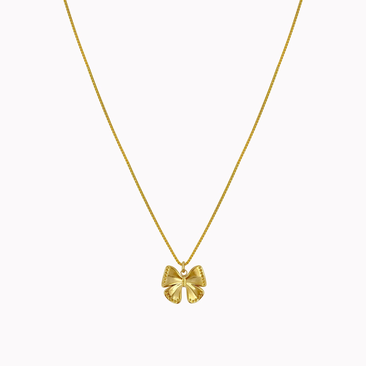 Minimalistische ketting met strikjes bedel