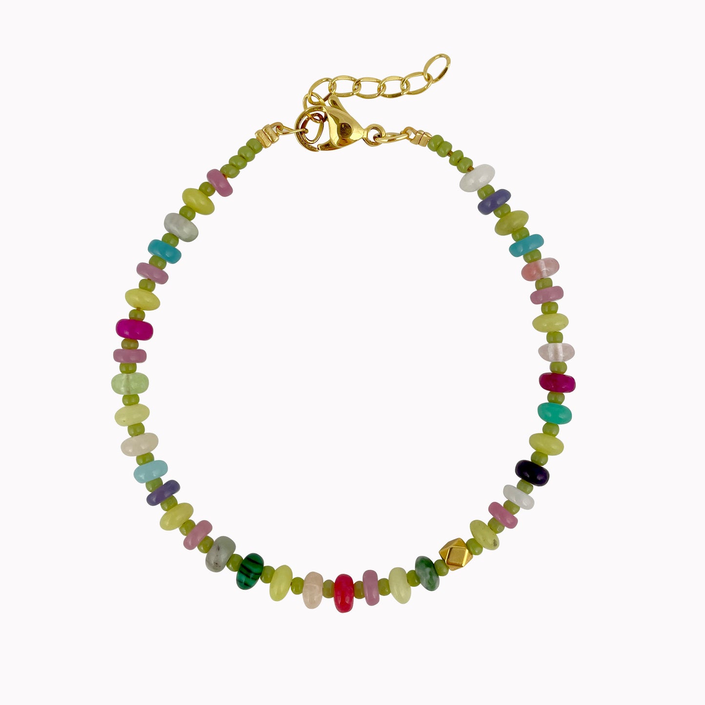 Groene armband met platte kralen