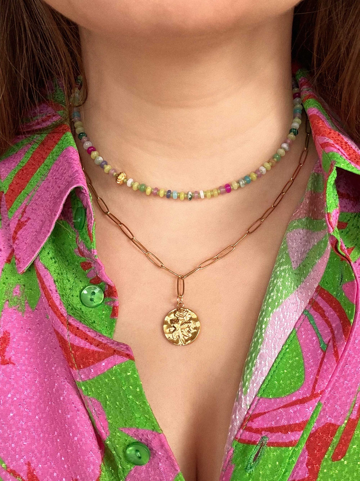 Groene ketting met platte kralen