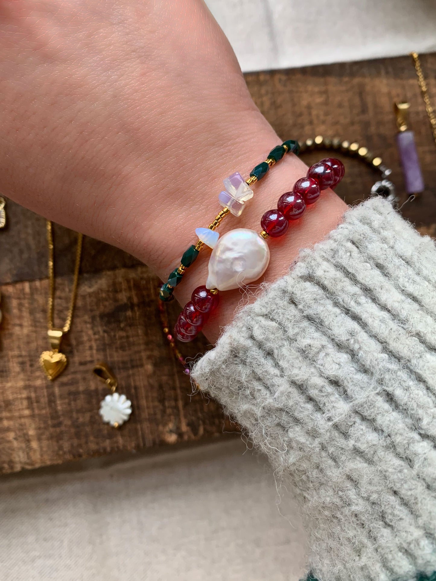 Armband Red Bubble