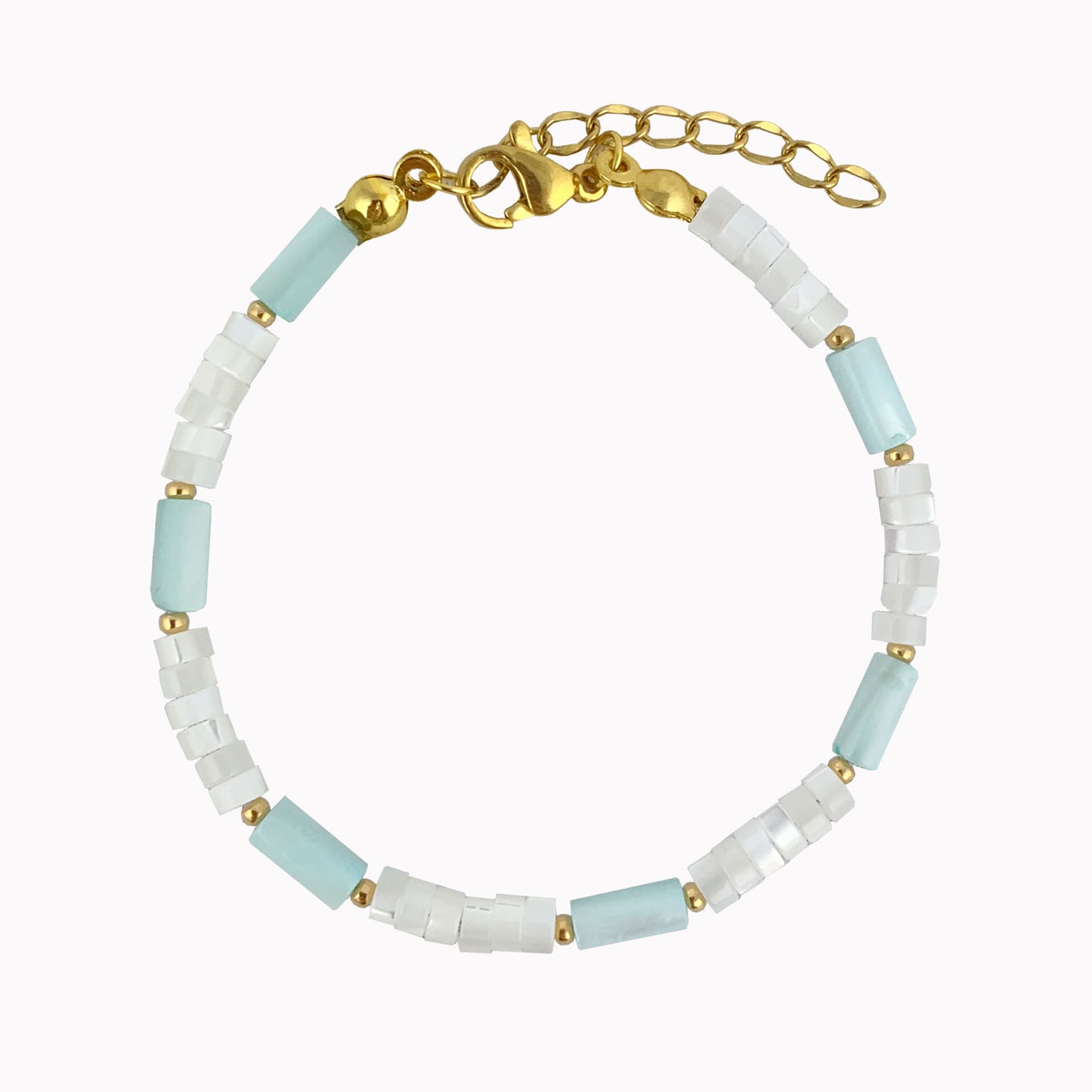 Armband Seaside | Armband met blauwe en witte schelp kralen