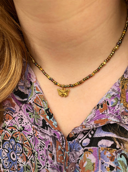 Gold Enchanted Necklace | Kralen ketting met vlinder bedel