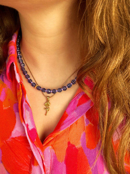 Paarse ketting met vintage kralen met goud slotje