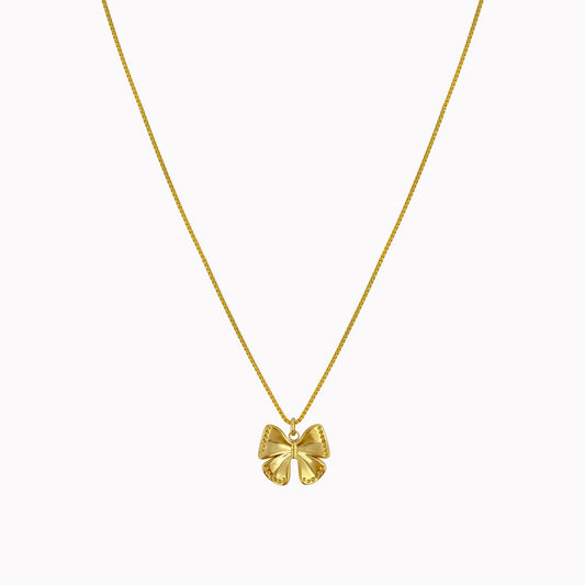 Minimalistische ketting met strikjes bedel