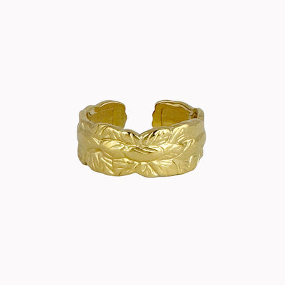 Gouden statement ring met structuur