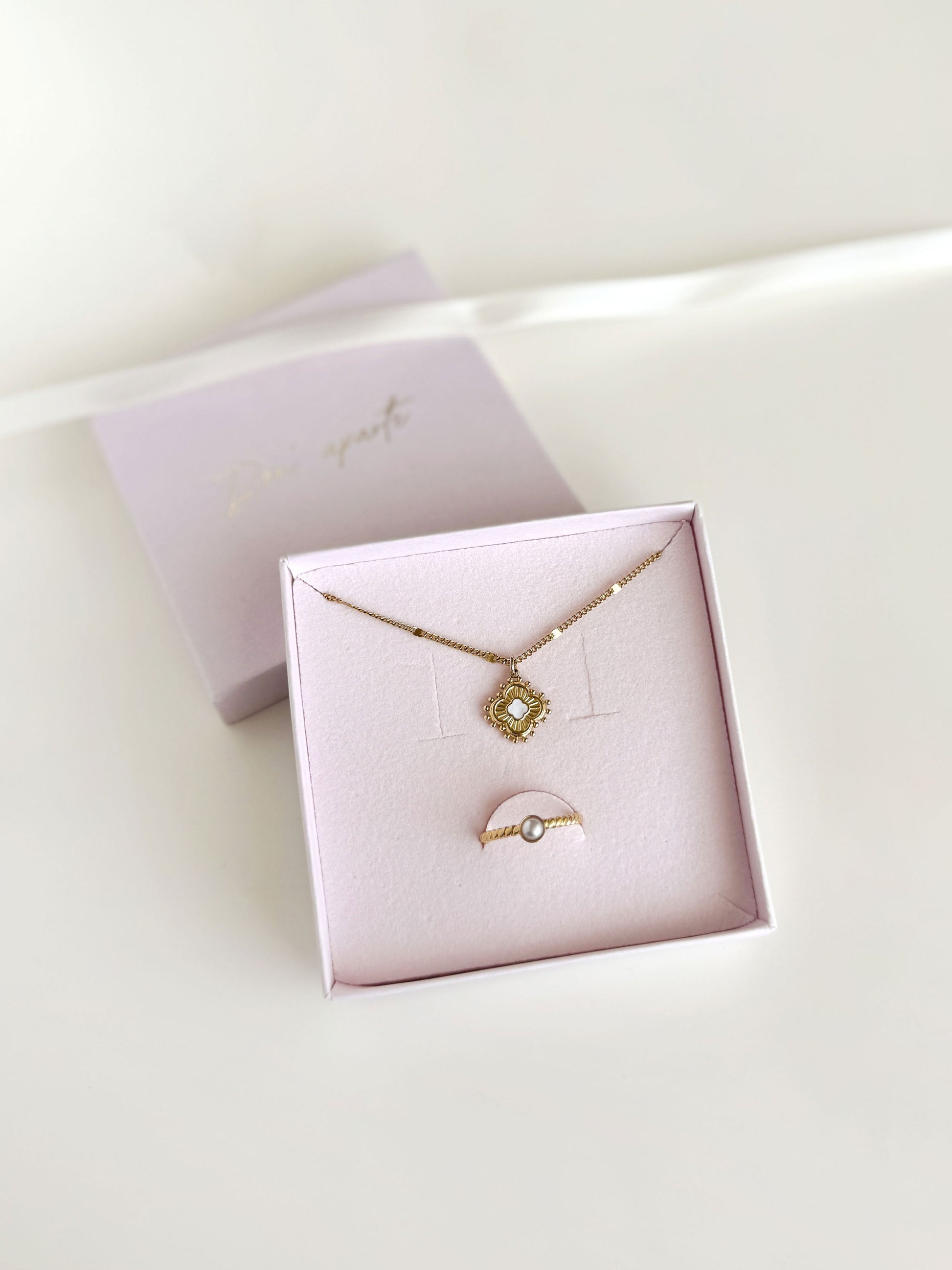 Sieraden set klavertje vier ketting en parel ring | Don' aparte