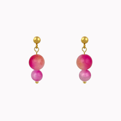Gouden oorhangers met roze kralen