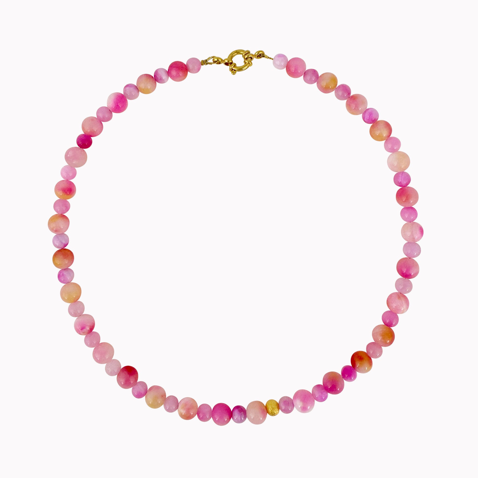 Roze kralenketting met gouden details