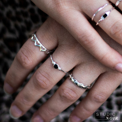 Ring Zwart Steentje
